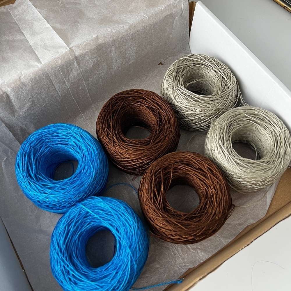 Set of Six 100% linen Yarn Spools - Picture 3 of 4